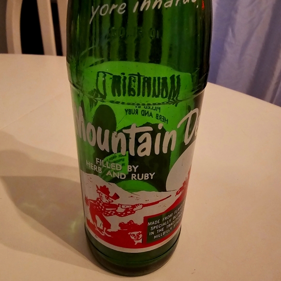 Vintage Mountain Dew bottle soda green pop glass bottle advertising - Picture 5 of 8